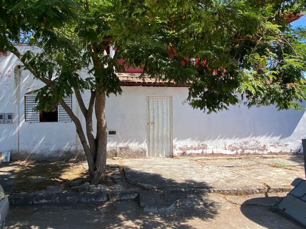 Casa - Venda - Centro - Pirapora - MG