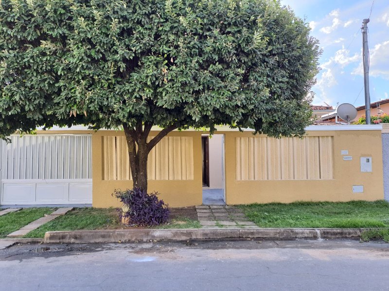 Casa - Venda - Nossa Senhora de Ftima - Pirapora - MG